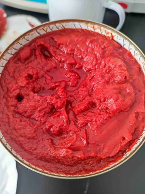 Purée de tomates en conserve certifiée casher avec 4g de sucres