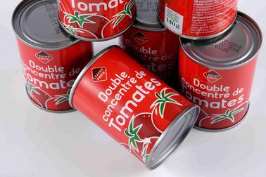 Extrait de tomate en conserve pratique pour servir comme suggestion ou comme dip pour les collations