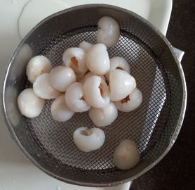Stérilisation à hautes températures douce fraîche conserve de fruits de litchi sans agents de conservation