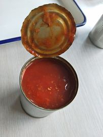 Corps de maquereau poisson en conserve saveur en sauce tomate huile claire