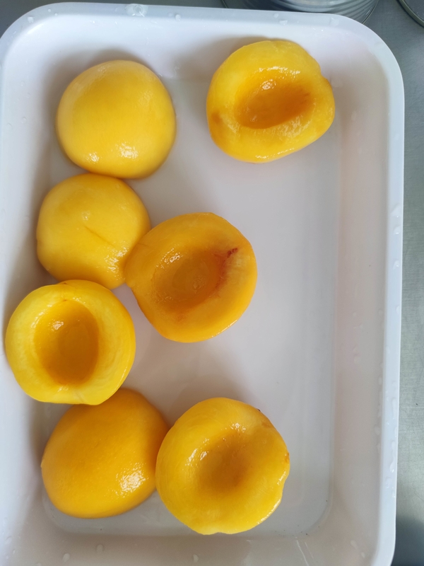 1800g de poids évacué de pêche jaune en conserve en sirop pour le marché international