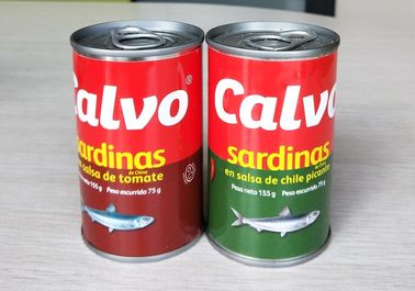 Sardines de poissons de sardine en boîte par marque de distributeur en sauce tomate sans os